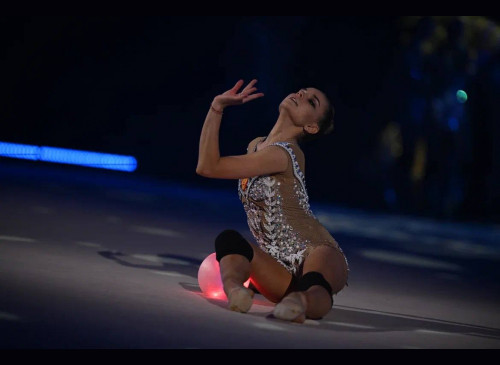 Ball for rhythmic gymnastics